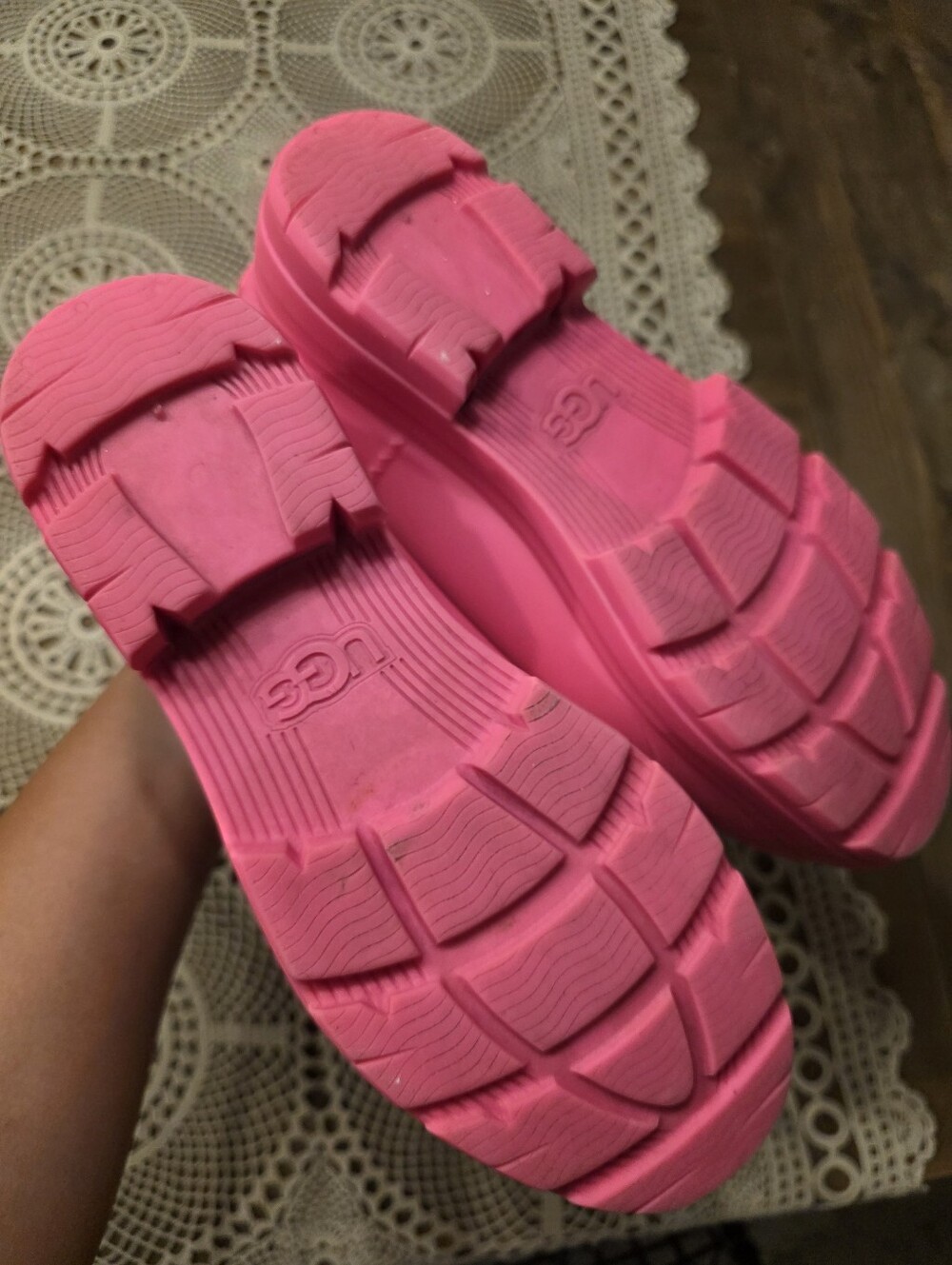 UGG Rain Boots in Bright Pink 7 - Picture 7 of 7